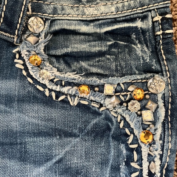 Miss Me Cuffed Capri Size 26 - Picture 8 of 9